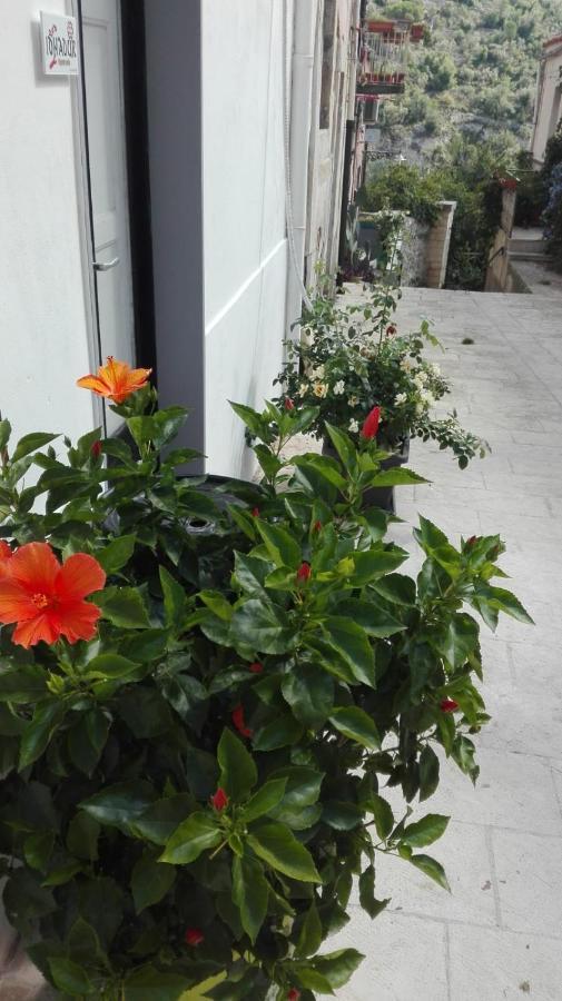 Only For Two Giumbabulla Hotel Ragusa Luaran gambar